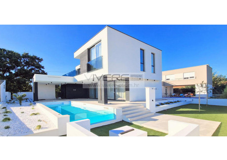 Dom na sprzedaż - Zadar Chorwacja, 240 m², 942 373 USD (3 694 103 PLN), NET-93107597