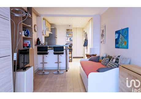 Mieszkanie na sprzedaż - Paris, Francja, 27 m², 272 710 USD (1 088 112 PLN), NET-94089706
