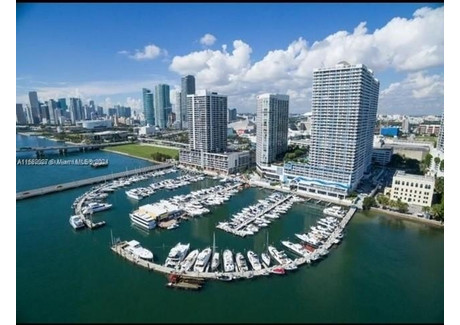 Mieszkanie do wynajęcia - 1717 N Bayshore Dr A Miami, Usa, 91,51 m², 2850 USD (11 600 PLN), NET-101702257