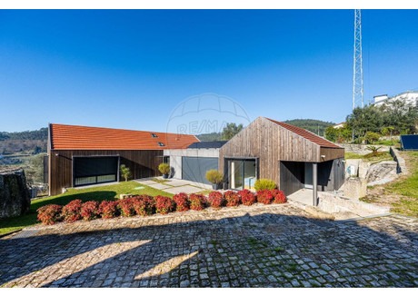 Dom na sprzedaż - Braga, Guimarães, São Torcato, Portugalia, 347 m², 928 035 USD (3 851 345 PLN), NET-103275193