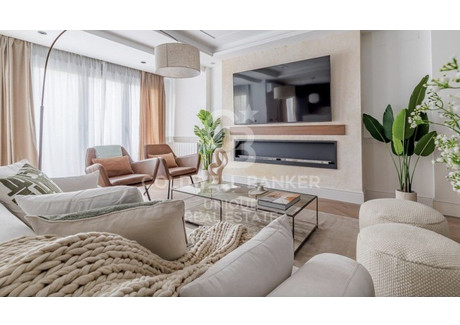 Dom na sprzedaż - Madrid, Madrid, Barrio de Salamanca, Castellana Madrid, Madrid, Barrio Madrid, Hiszpania, 315,96 m², 3 741 014 USD (15 525 207 PLN), NET-97636625