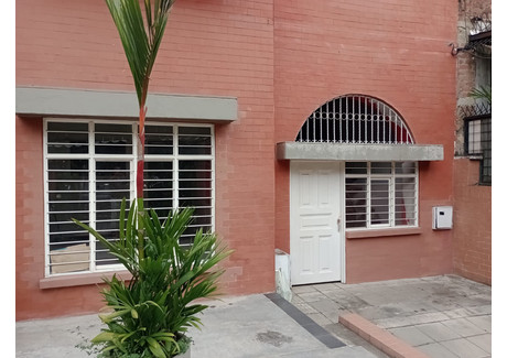 Dom na sprzedaż - Av. 9ª A Nte. #9-40, Granada, Cali, Valle del Cauca, Colombia Cali, Kolumbia, 306 m², 282 615 USD (1 107 850 PLN), NET-96665500