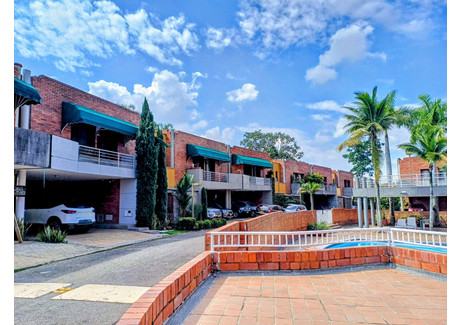 Dom na sprzedaż - Lago De La Babilla, Ciudad Jardín, Cali, Valle del Cauca, Colombia Cali, Kolumbia, 367 m², 231 909 USD (909 083 PLN), NET-99623649