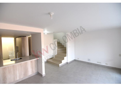 Dom na sprzedaż - Av. Circunvalar #121 - Conjunto La Fragata Jamundí, Kolumbia, 134 m², 104 099 USD (408 069 PLN), NET-93547157