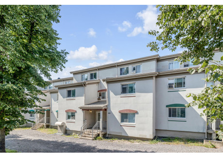 Mieszkanie na sprzedaż - 8525 Av. Lespérance, Les Rivières, QC G2K1M4, CA Les Rivières, Kanada, 102 m², 154 633 USD (592 246 PLN), NET-100454753