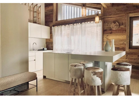 Mieszkanie na sprzedaż - Megeve, Francja, 143 m², 2 467 012 USD (10 238 100 PLN), NET-99904061