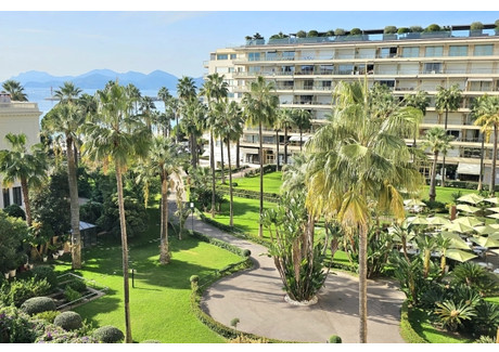 Mieszkanie na sprzedaż - Cannes, Francja, 165 m², 3 327 770 USD (13 610 578 PLN), NET-101990502