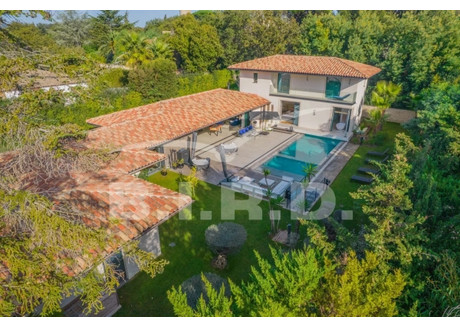 Dom na sprzedaż - Saint-Tropez, Francja, 300 m², 6 231 681 USD (25 362 943 PLN), NET-101928844