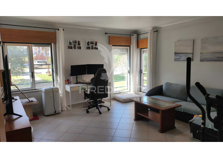 Mieszkanie na sprzedaż - Corroios Seixal, Portugalia, 91 m², 203 719 USD (802 652 PLN), NET-97056416