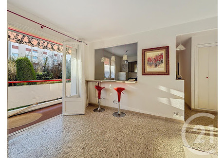 Mieszkanie na sprzedaż - Antibes, Francja, 48,12 m², 235 361 USD (964 978 PLN), NET-102606491