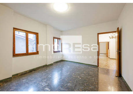 Mieszkanie na sprzedaż - Campo San Maurizio Venezia, Włochy, 80 m², 317 065 USD (1 249 234 PLN), NET-97281076