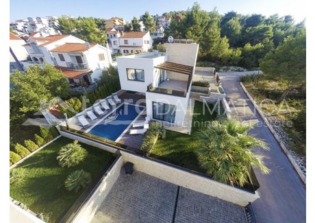 Dom na sprzedaż - Trogir Chorwacja, 302 m², 2 104 014 USD (8 100 452 PLN), NET-97390451