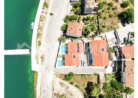 Dom na sprzedaż - Šibenik Chorwacja, 180 m², 454 193 USD (1 857 649 PLN), NET-98480851