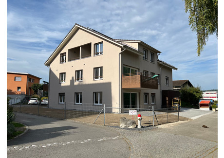 Dom na sprzedaż - Bankstrasse, 9244 Uzwil, Switzerland Niederuzwil, Szwajcaria, 81 m², 2 451 458 USD (9 854 862 PLN), NET-101034890