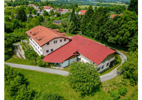 Komercyjne na sprzedaż - Goriče 3a, 6230 Goriče, Slovenia Municipality Of Postojna, Słowenia, 882 m², 857 663 USD (3 516 416 PLN), NET-100011928