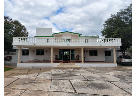 Dom na sprzedaż - Calle 21 # 141 x 6 y 8, Chablekal, Mérida, Yucatán Mérida, Meksyk, 500 m², 860 992 USD (3 461 188 PLN), NET-98019604