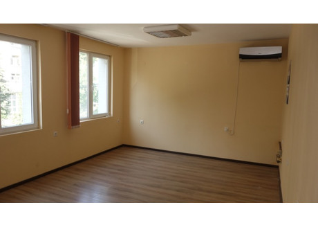 Biuro do wynajęcia - Център/Centar Разград/razgrad, Bułgaria, 35 m², 172 USD (691 PLN), NET-99797362