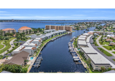 Dom na sprzedaż - 4218 20th Place Cape Coral, Usa, 120 m², 325 000 USD (1 322 750 PLN), NET-101363677