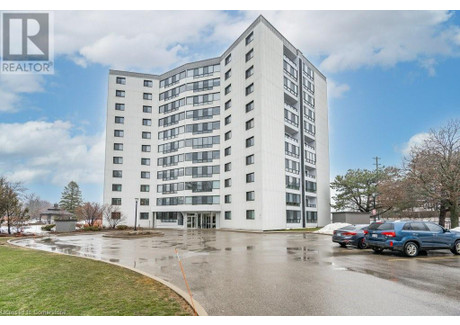 Mieszkanie na sprzedaż - 250 GLENRIDGE Drive Waterloo, Kanada, 161 m², 486 971 USD (1 981 971 PLN), NET-102877181