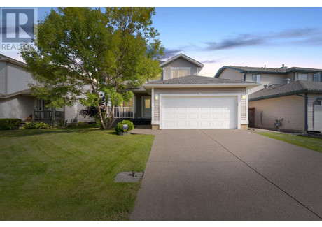 Dom na sprzedaż - 105 Crown Creek Lane Fort Mcmurray, Kanada, 170 m², 441 366 USD (1 690 432 PLN), NET-100910189