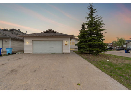 Dom na sprzedaż - 118 Laffont Way Fort Mcmurray, Kanada, 112 m², 318 534 USD (1 219 986 PLN), NET-100582019