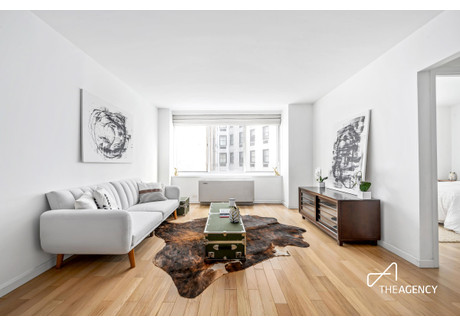 Mieszkanie na sprzedaż - 61 62nd Street New York City, Usa, 65 m², 670 000 USD (2 572 800 PLN), NET-99690796