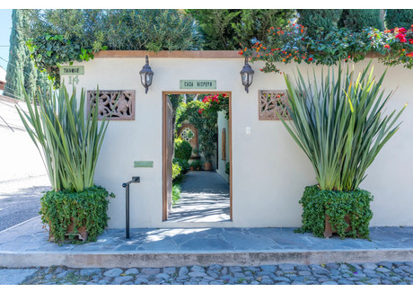 Dom na sprzedaż - Casa Nispero San Miguel De Allende, Meksyk, 484,02 m², 1 195 000 USD (4 803 900 PLN), NET-99688789