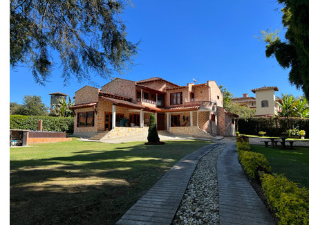 Dom na sprzedaż - Santa Lucia, Llano Grande, Rionegro, Antioquia, Colombia Rionegro, Kolumbia, 320 m², 506 722 USD (2 077 560 PLN), NET-101526836