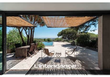 Dom na sprzedaż - Hyeres, Francja, 240 m², 2 456 447 USD (9 432 757 PLN), NET-100712509