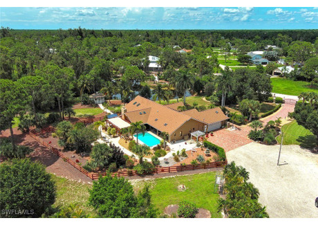 Dom na sprzedaż - 15920 Country Court Fort Myers, Usa, 316,33 m², 1 248 000 USD (5 179 200 PLN), NET-100594336