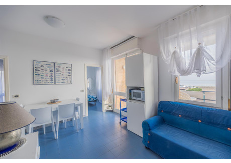 Mieszkanie na sprzedaż - Piazza Milano Lido Di Jesolo, Włochy, 65 m², 419 198 USD (1 706 138 PLN), NET-102078005