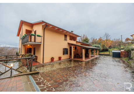 Dom na sprzedaż - Strada di Barbiano Castel San Niccolò, Włochy, 400 m², 723 966 USD (2 946 543 PLN), NET-102837307