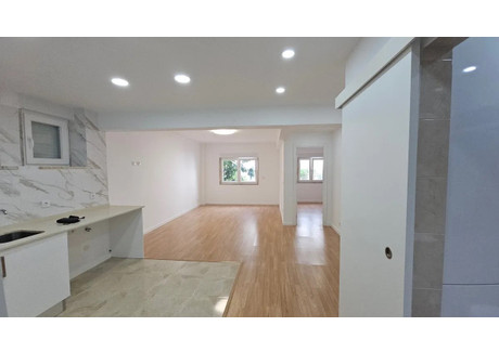 Mieszkanie na sprzedaż - Lisboa, Portugalia, 75 m², 203 860 USD (799 130 PLN), NET-101020863