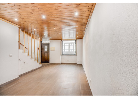 Dom na sprzedaż - Rua Almeida Garrett Vila Franca De Xira, Portugalia, 120 m², 227 700 USD (944 954 PLN), NET-102475895