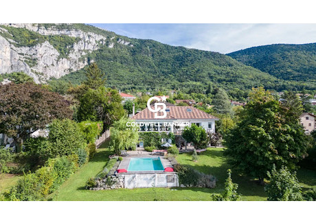 Dom na sprzedaż - Collonges-Sous-Saleve, Francja, 450 m², 2 464 072 USD (10 102 694 PLN), NET-102864827