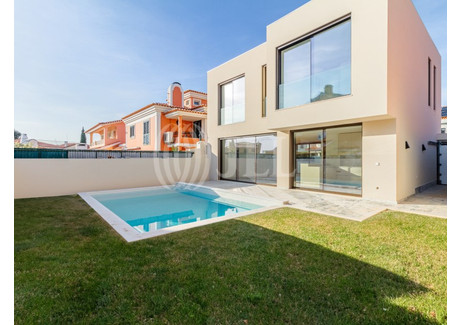 Dom na sprzedaż - Cascais E Estoril, Portugalia, 204 m², 1 993 881 USD (7 995 463 PLN), NET-95257885