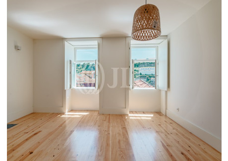 Mieszkanie na sprzedaż - Cedofeita, Santo Ildefonso, Sé, Miragaia, São Nico, Portugalia, 61 m², 269 538 USD (1 035 027 PLN), NET-97413720