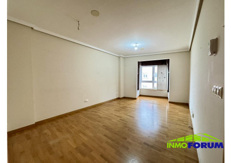 Mieszkanie na sprzedaż - A Coruña, Hiszpania, 98 m², 341 720 USD (1 397 635 PLN), NET-102385726