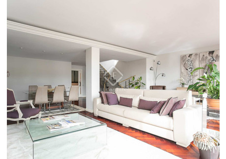 Mieszkanie na sprzedaż - Barcelona, Hiszpania, 310 m², 1 810 919 USD (7 298 002 PLN), NET-83941287