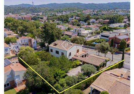 Dom na sprzedaż - Girona, Hiszpania, 415 m², 940 108 USD (3 854 444 PLN), NET-98881137