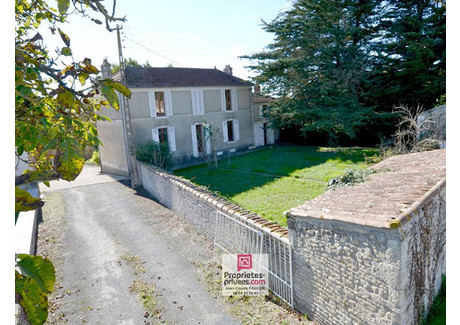 Dom na sprzedaż - Lairoux, Francja, 168 m², 280 419 USD (1 127 285 PLN), NET-101642510