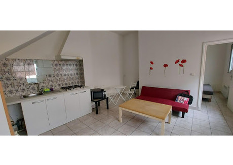 Mieszkanie na sprzedaż - Nimes, Francja, 32 m², 72 483 USD (297 179 PLN), NET-102970426