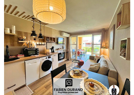 Mieszkanie na sprzedaż - Saint-Raphaël, Francja, 25 m², 202 042 USD (814 230 PLN), NET-98676346