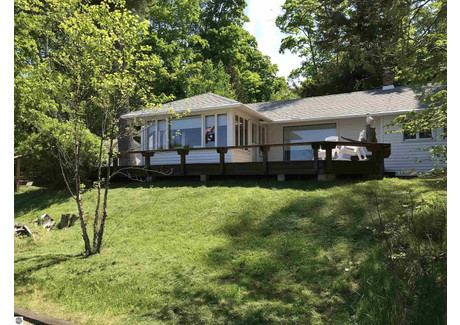 Dom na sprzedaż - 8432 S Dunns Farm Road Maple City, Usa, 157,94 m², 2 800 000 USD (11 396 000 PLN), NET-100087796