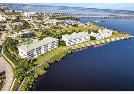 Mieszkanie na sprzedaż - 200 HARBOR WALK DRIVE Punta Gorda, Usa, 187,48 m², 735 000 USD (3 013 500 PLN), NET-99178927