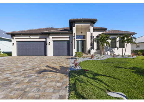 Dom na sprzedaż - 301 NW 39th Avenue Cape Coral, Usa, 219,53 m², 1 399 900 USD (5 809 585 PLN), NET-102687885