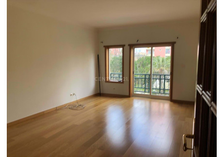 Mieszkanie do wynajęcia - Carnide, Portugalia, 110 m², 1907 USD (7649 PLN), NET-96127086