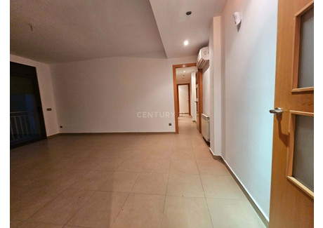 Mieszkanie na sprzedaż - Cerdanyola Del Valles, Hiszpania, 88 m², 278 386 USD (1 163 655 PLN), NET-100842825