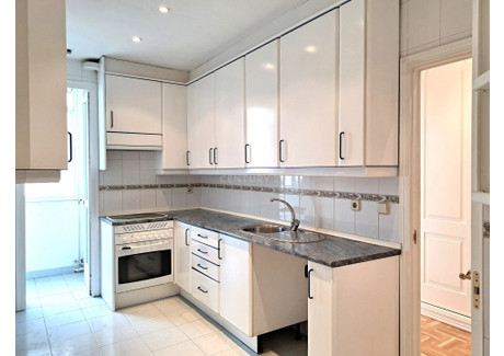 Mieszkanie do wynajęcia - Madrid, Hiszpania, 82 m², 1931 USD (7780 PLN), NET-97763037