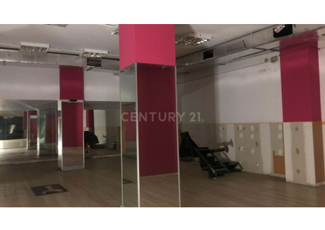 Komercyjne na sprzedaż - Granada, Hiszpania, 187 m², 143 617 USD (550 053 PLN), NET-96056864